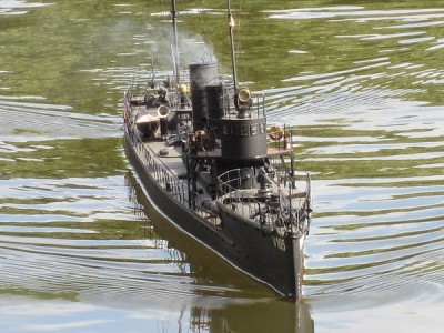 1:48th scale V105 in early war colours.