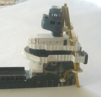 Some of the detailing and the soon to be squashed rail on the small platform