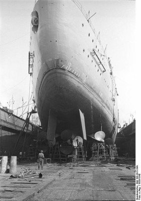 421px-bundesarchiv_bilf3sj.jpg