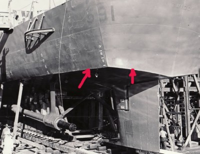 DD-596 USS Twiggsb Stern.jpg