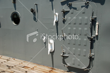 watertight-door-on-navy-ship 2.jpg
