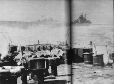 Atago stern, Chokai, Takao, enroute to Lingga, 4-9-1944, Gakken#16 small.jpg