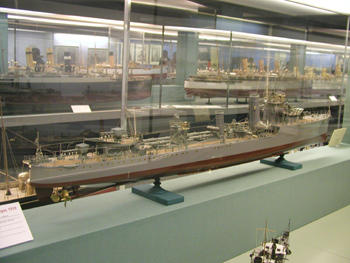 Glasgow Transport Museum HMS Veteran 1919 10.jpg