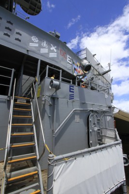 stbd bridge wings small.jpg