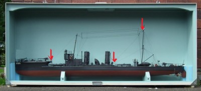 0151.JPG (119.57 KiB) Viewed 4015 times V105 in its storage/transportation box. The masts and rigging (WT aerials) show up a little clearer. The arrows indicate the points where the rigging unhooks.