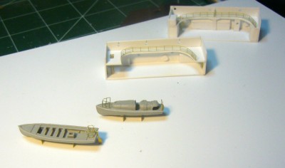The two pockets and the two boats