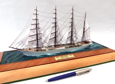 Port bow (Medium).JPG