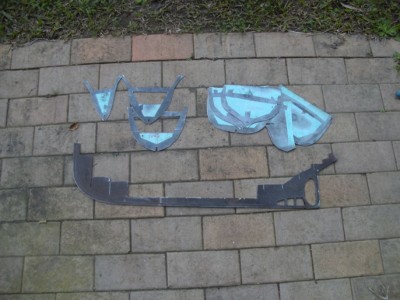 Keel and bulkheads cut out.JPG