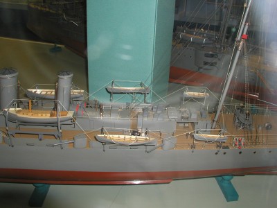 HMS Gloucester 1910 09s.jpg