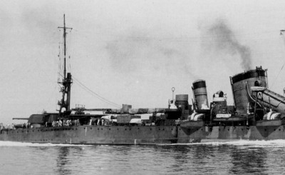 Furutaka as refit, 1939 midsection crop.jpg