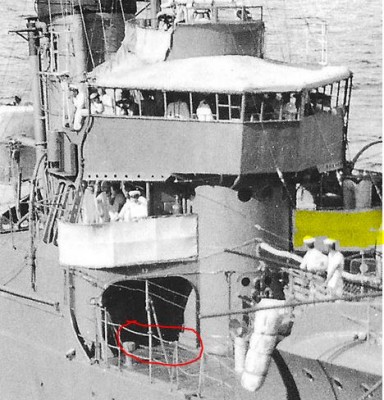Yunagi 1937, KMM IJN DD vol crop alt - red marked possible rails yellow larger platform.jpg