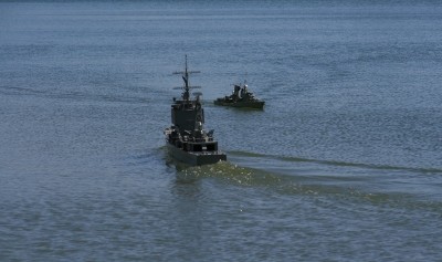 HMAS Vampire, USS Longbeach A1.jpg