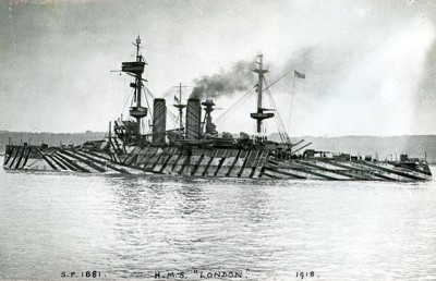 HMS London in dazzle, 1918