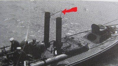 Here the funnel cradles are visible together with the mystery metal frame joining the two funnel tops.
