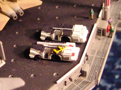 Couple more blackdog tractors.  One thing about these, the northstar figures are a little too small to be placed right next to them, better off with l'arsenal crew around em.