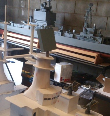 SPS10 will go on platform above the SPS48.....gearmotor will slot sweetly into the mast tube!!