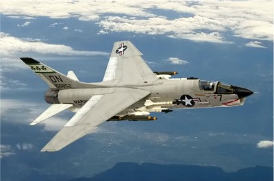 F-8CRUSADER-2.jpg
