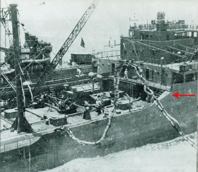 Kawasaki class tanker UNREP, 3-1942 -  wave shield, rear bridge view dd.jpg