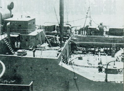 Kawasaki class tanker UNREP, 3-1942 - with DD.jpg.JPG