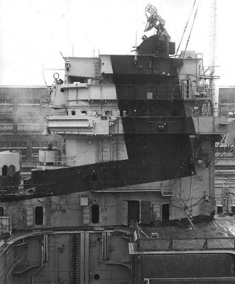 CV-3 1944 conning tower port side.jpg