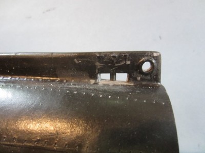 The capstan shaft was inserted from below after the cut-out in the hull moulding was tidied up. The hawser hole has also been opened up.