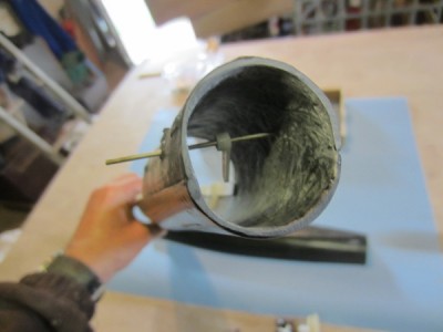 The shaft for the bow diving planes.