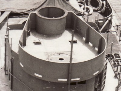 DD686AftGunTubConstruction.jpg