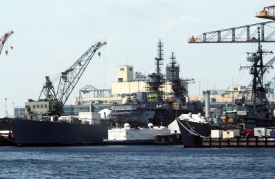 USS_South_Carolina_(CGN-37)_and_Barney_(DDG-6).JPEG