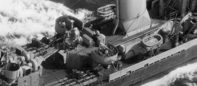 This is Benham class USS Wilson.  Note the sharp aft elipse. Note the flat-ish "gussets".