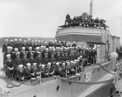 crew photo DD 52