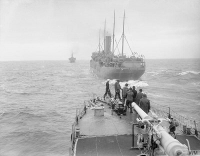 DD approaching convoy
