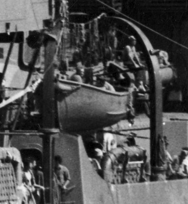 DD447x20cropped-2Sep43.jpg