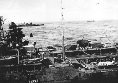 Kokuyo Maru refueling Tone June 1944,  Suzuya behind combined sm.jpg