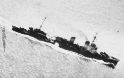 Fumizuki at Kavieng, Jan 4, 1944, 80-G-208621 crop.jpg