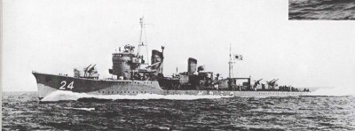 Umikaze, gunnery practice, 1937, Nihon no Gunkan v11 sm.jpg