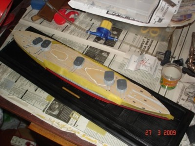 the name plate is cut from White Ensign PE set frame - WEM please continue writing ship names in such nice way :-)