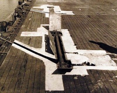 Junyo at Sasebo post war 1945, safety barrier stanchion21.jpg