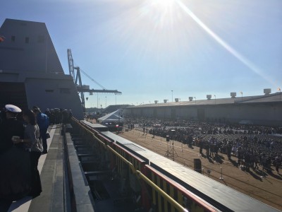 zumwalt flight deck barrier 1.jpg