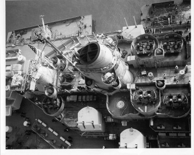 BB61 Tween Stacks Arrgt WWII - Large.jpg