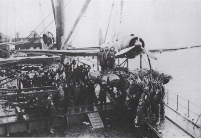 Kimikawa Maru seaplane.jpg