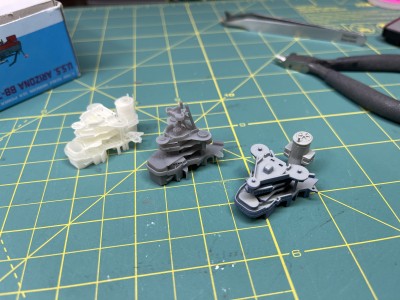 IMG_1241.JPG (3.82 MiB) Viewed 13296 times Shapeways printed funnel (left), MM printed funnel (center), kit part (right)